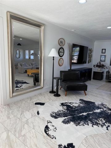 4534 N LAKE DRIVE, Sarasota, FL 34232