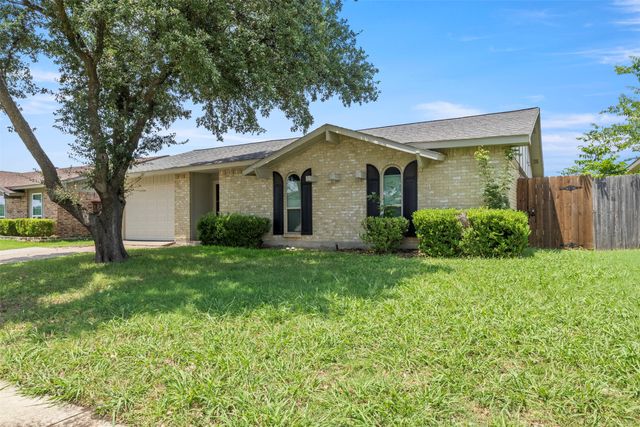 2223 Lockwood Drive, Carrollton, TX 75007