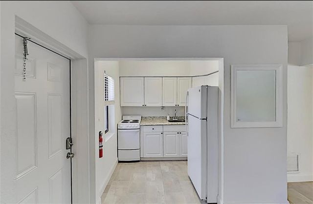 1959 SE 3rd Street, Deerfield Beach, FL 33441