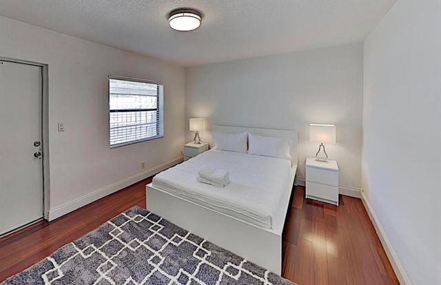 1959 SE 3rd Street, Deerfield Beach, FL 33441