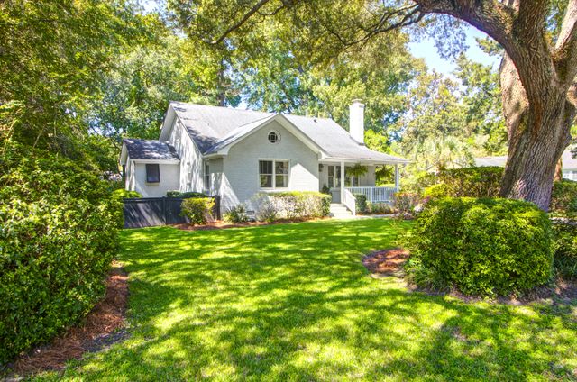 451 Cheves Drive, Charleston, SC 29412