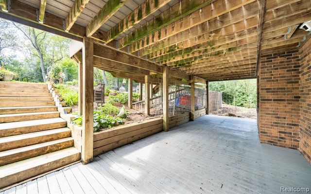 2509 Munster Road, Rochester Hills, MI 48309