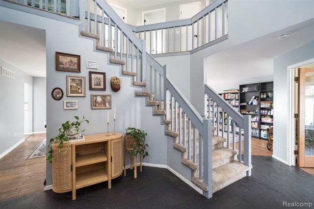 2509 Munster Road, Rochester Hills, MI 48309