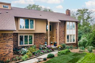 2509 Munster Road, Rochester Hills, MI 48309