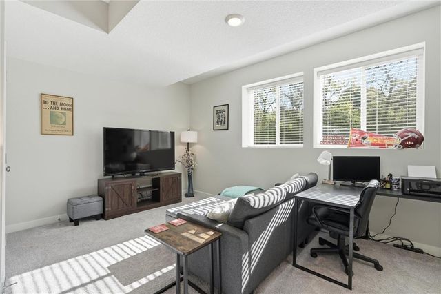 3517 SE Corbin Drive, Lee's Summit, MO 64082