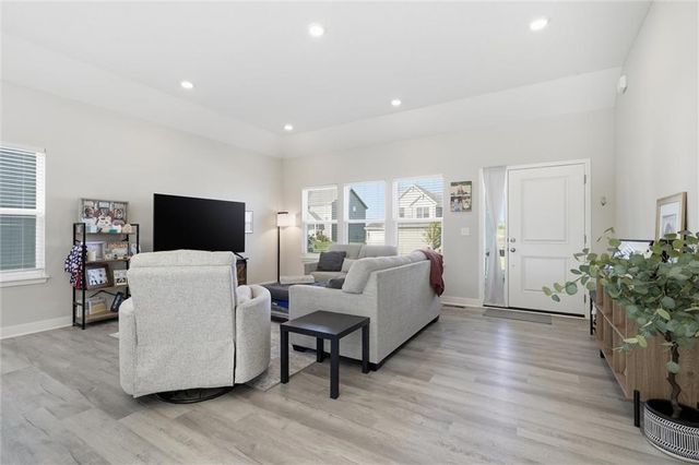 3517 SE Corbin Drive, Lee's Summit, MO 64082