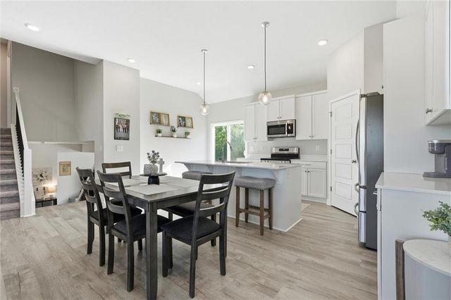 3517 SE Corbin Drive, Lee's Summit, MO 64082