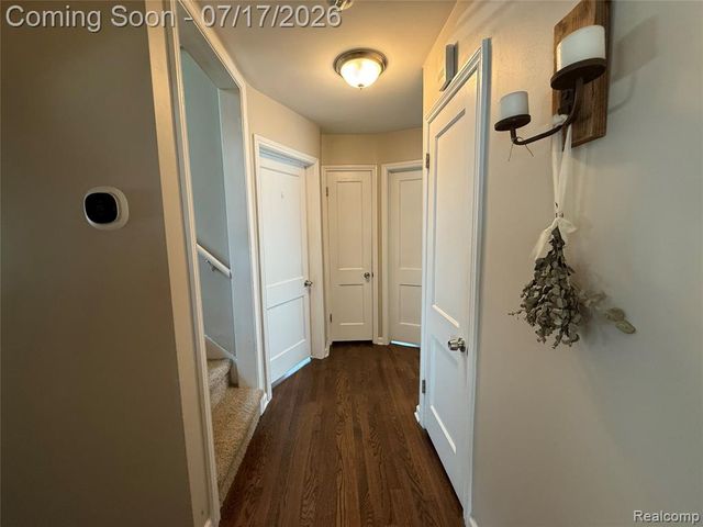 1921 N Connecticut Avenue, Royal Oak, MI 48073