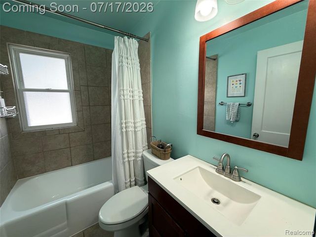 1921 N Connecticut Avenue, Royal Oak, MI 48073