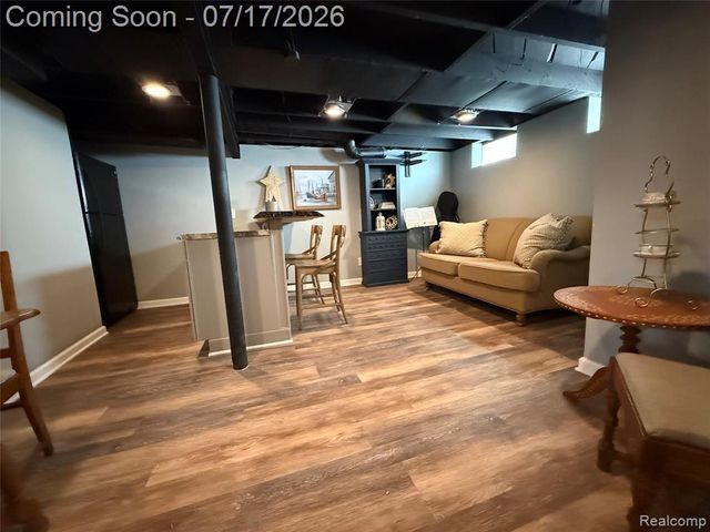 1921 N Connecticut Avenue, Royal Oak, MI 48073