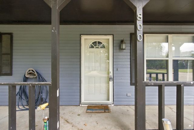 800 Brookwood Circle, Manhattan, KS 66502