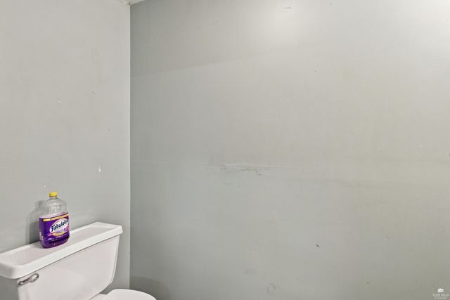 800 Brookwood Circle, Manhattan, KS 66502