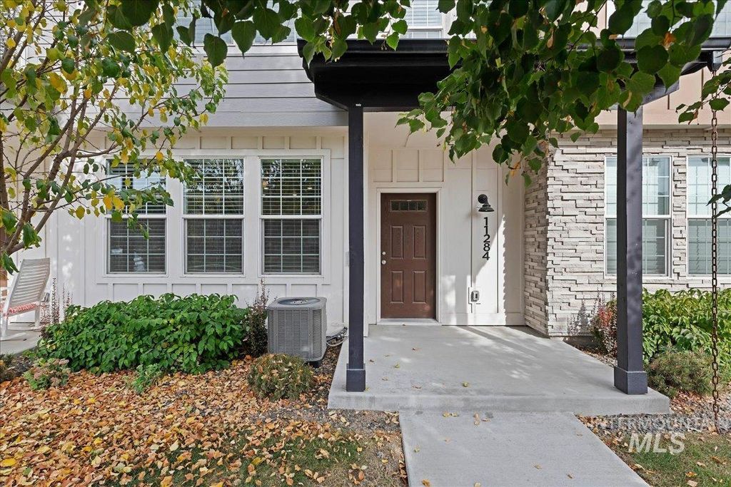 11284 W Knightsbridge Ct, Boise, ID 83713 photo 3