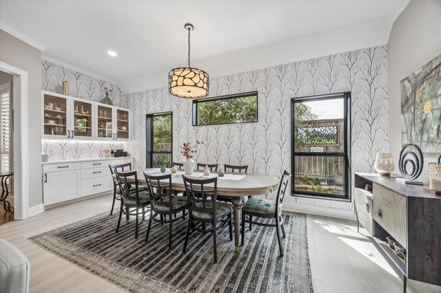 2205 Creekwood Lane, Brenham, TX 77833