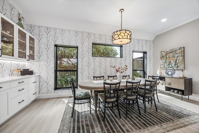2205 Creekwood Lane, Brenham, TX 77833