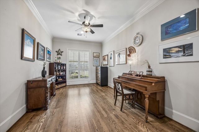 2205 Creekwood Lane, Brenham, TX 77833