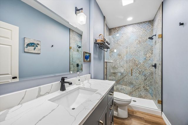 2205 Creekwood Lane, Brenham, TX 77833