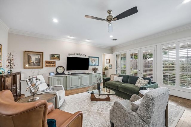 2205 Creekwood Lane, Brenham, TX 77833