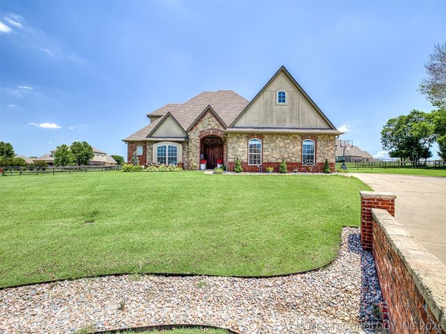 8255 N 70th East Court, Owasso, OK 74055