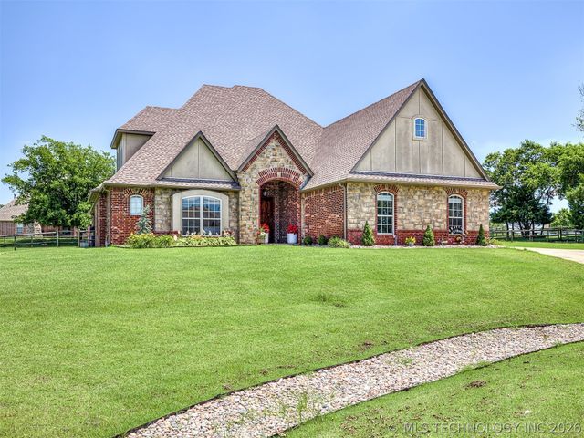 8255 N 70th East Court, Owasso, OK 74055