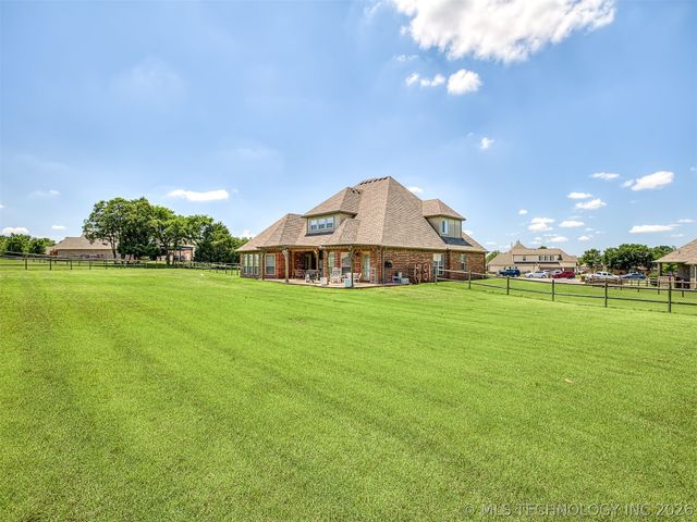 8255 N 70th East Court, Owasso, OK 74055
