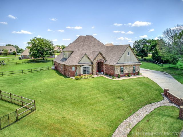 8255 N 70th East Court, Owasso, OK 74055
