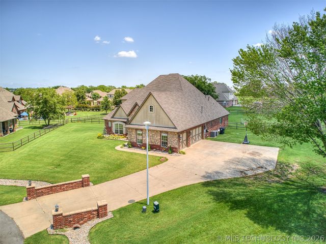 8255 N 70th East Court, Owasso, OK 74055