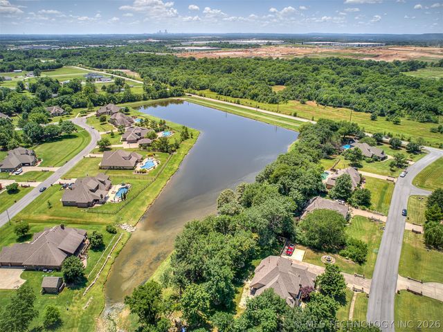 8255 N 70th East Court, Owasso, OK 74055