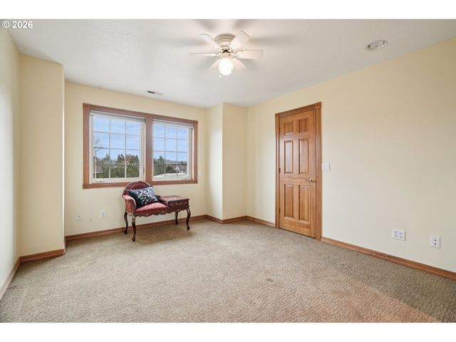 940 EXPLORER Ave, Molalla, OR 97038