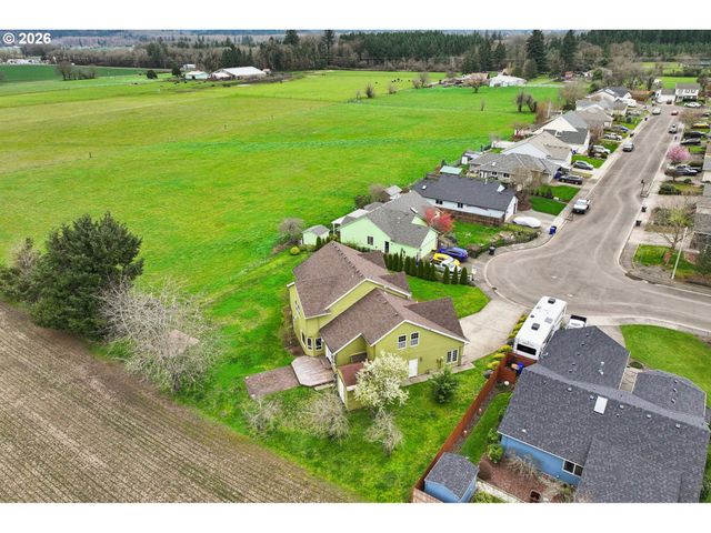 940 EXPLORER Ave, Molalla, OR 97038