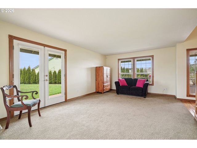 940 EXPLORER Ave, Molalla, OR 97038