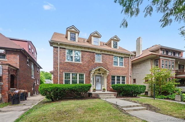 1646 Chicago Boulevard, Detroit, MI 48206