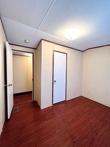 304 Wildwind Street, Gun Barrel City, TX 75156