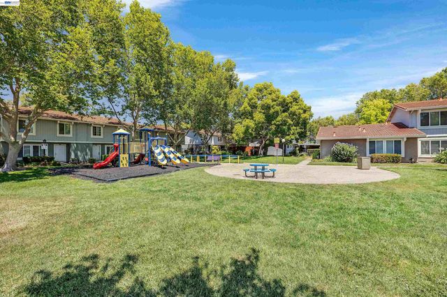 3153 Cochise Way, Pleasanton, CA 94588