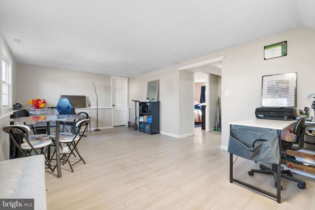 25 LATIMER WAY, Burlington, NJ 08016