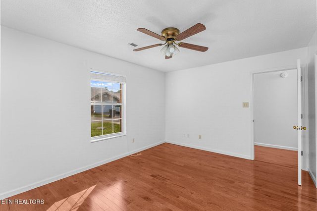 8025 Fenton Way, Powell, TN 37849