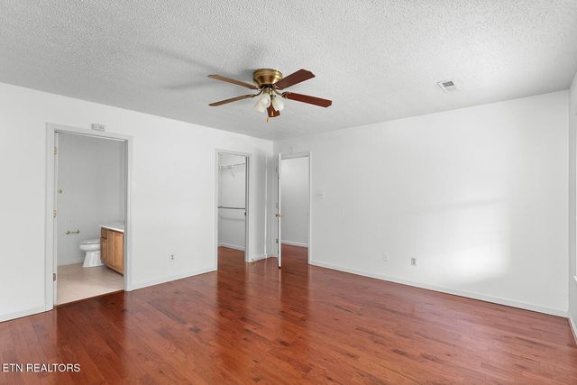 8025 Fenton Way, Powell, TN 37849