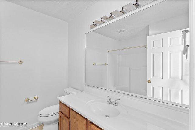 8025 Fenton Way, Powell, TN 37849
