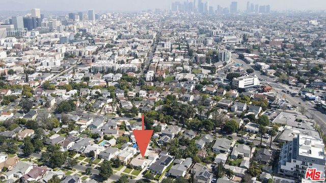 956 4th Avenue, Los Angeles, CA 90019