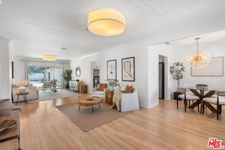 956 4th Avenue, Los Angeles, CA 90019