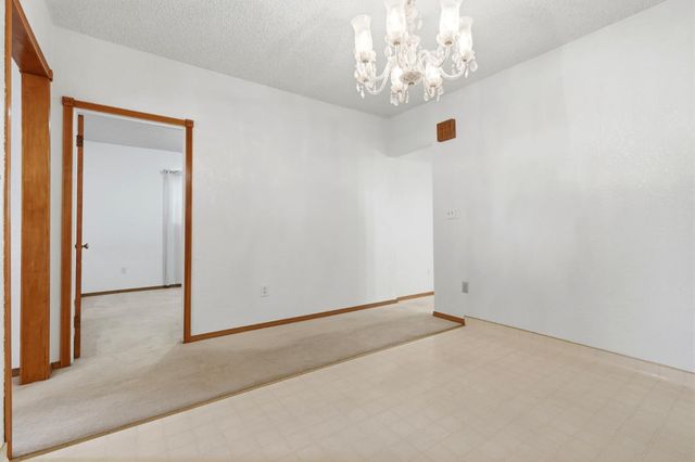 509 West Avenue, Sanger, CA 93657