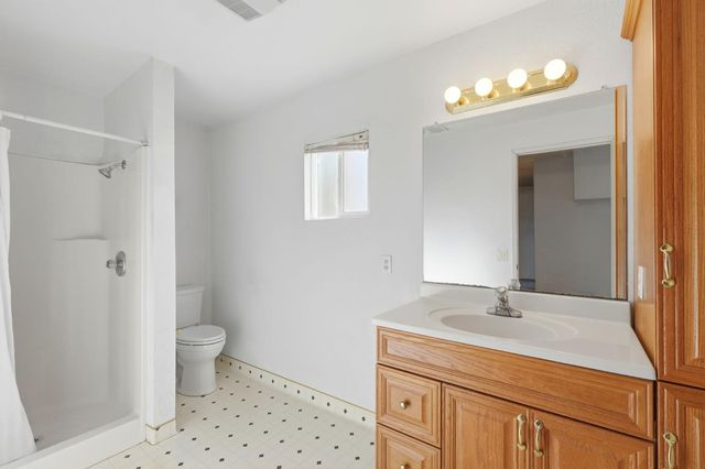 509 West Avenue, Sanger, CA 93657