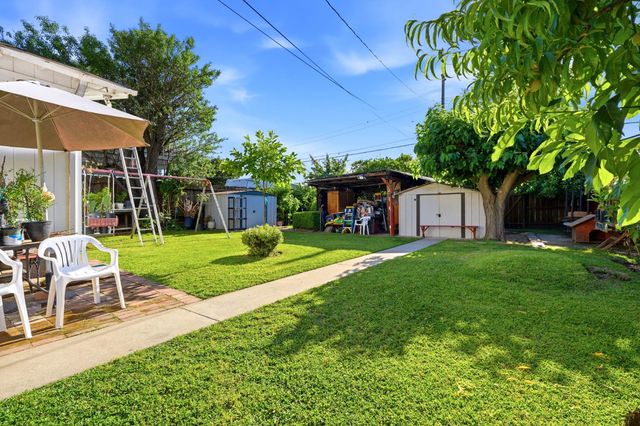 509 West Avenue, Sanger, CA 93657