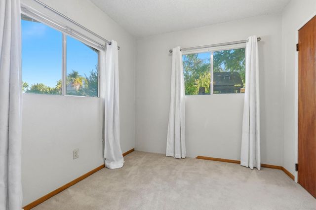 509 West Avenue, Sanger, CA 93657