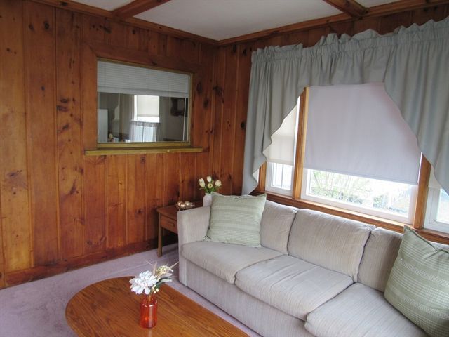 260 Newbury Ave, Quincy, MA 02171