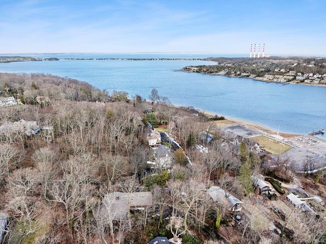 41 Spring Hollow Road, Centerport, NY 11721