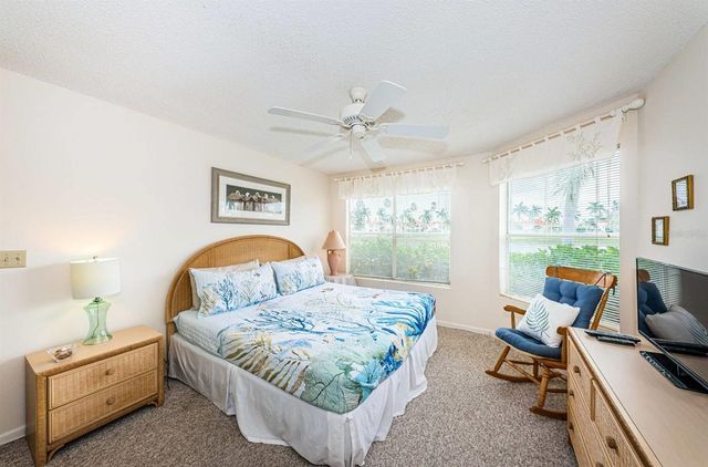 6050 BAHIA DEL MAR CIRCLE 120, St Petersburg, FL 33715