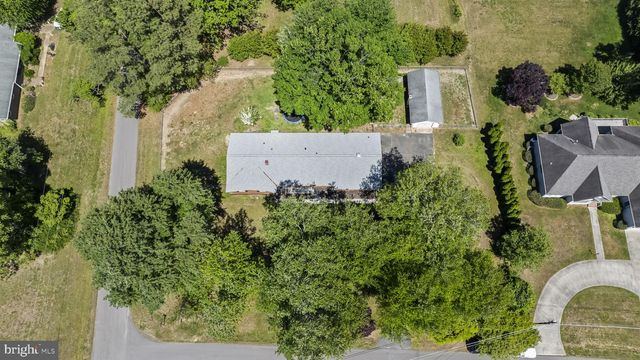 8221 HICKORY DR, King George, VA 22485