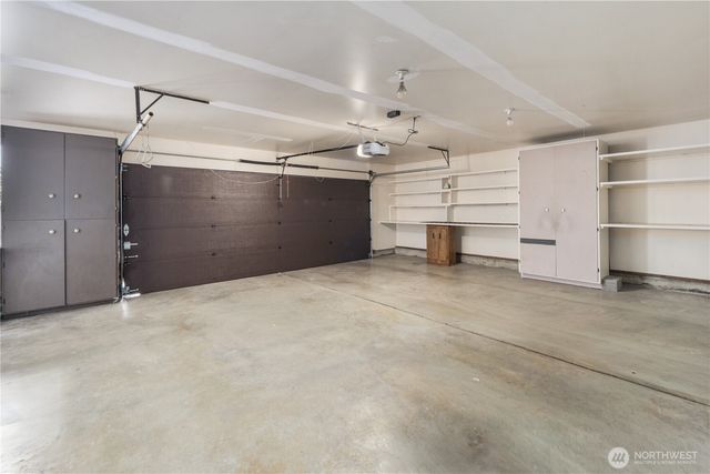 811 16Th Street NW, Puyallup, WA 98371