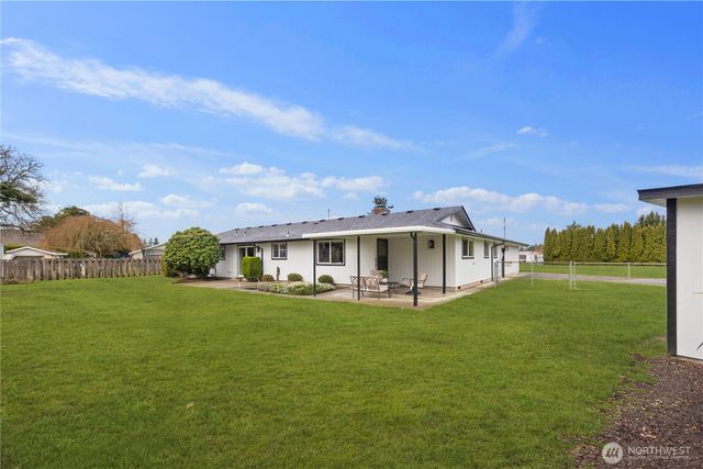 811 16Th Street NW, Puyallup, WA 98371